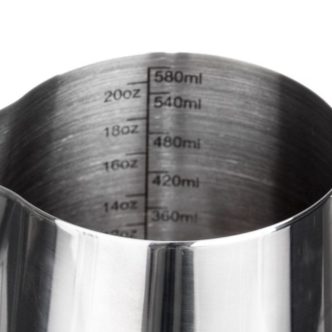 Mlecznik stalowy z uchwytem i miarką 580 ml Mlecznik stalowy z uchwytem i miarką 580 ml