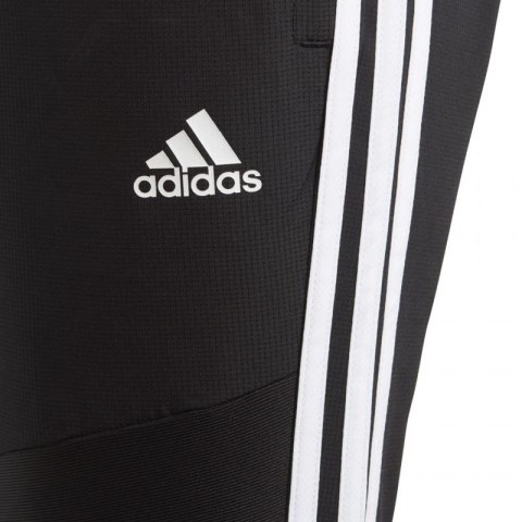 Spodnie piłkarskie adidas Tiro 19 Woven Pant Junior D95954 Spodnie piłkarskie adidas Tiro 19 Woven Pant Junior D95954