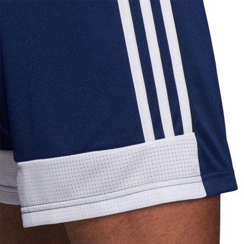 Spodenki adidas Tastigo 19 M DP3245