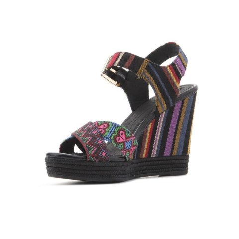 Buty na koturnie Geox W D82P6G 000AW C0042