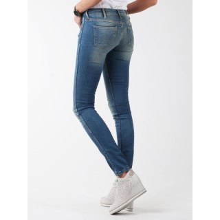 Jeansy Wrangler Sandy Blues W23S4072G
