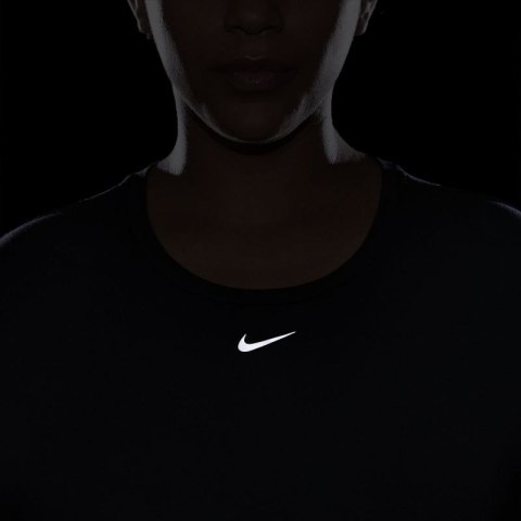 Koszulka Nike Dri-FIT One Luxe W DD0618-010
