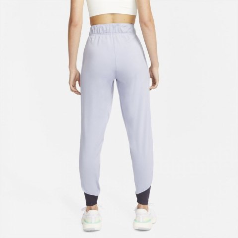 Spodnie Nike Therma-FIT Essential W DD6472-519