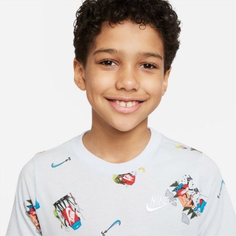 Koszulka Nike Sportswear Tee AOP Jr DQ3856-471 Koszulka Nike Sportswear Tee AOP Jr DQ3856-471