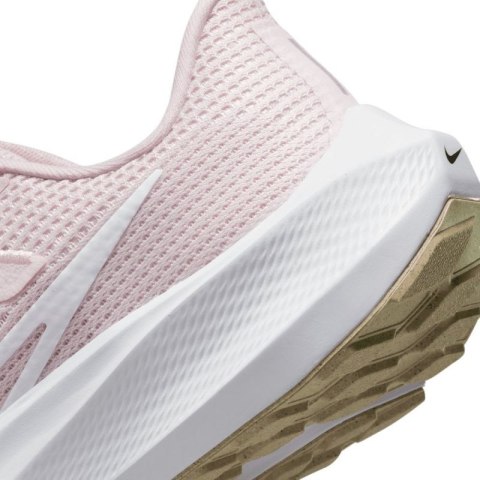 Buty Nike Pegasus 40 W DV3854-600 Buty Nike Pegasus 40 W DV3854-600