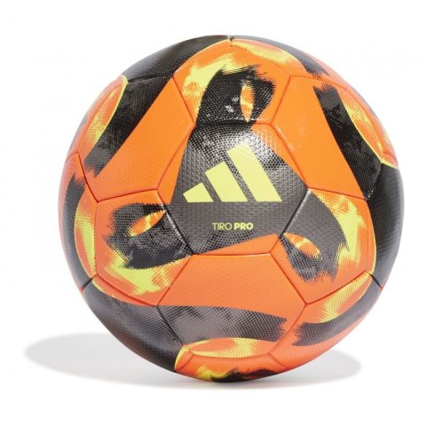 Piłka nożna adidas Tiro Pro Winter IB2241 Piłka nożna adidas Tiro Pro Winter IB2241