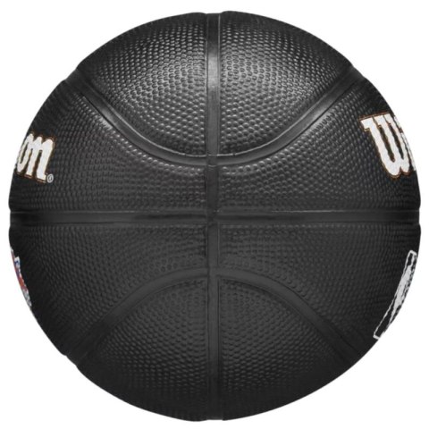 Piłka do koszykówki Wilson Team Tribute New York Knicks Mini Ball WZ4017610XB Piłka do koszykówki Wilson Team Tribute New York Knicks Mini Ball WZ4017610XB