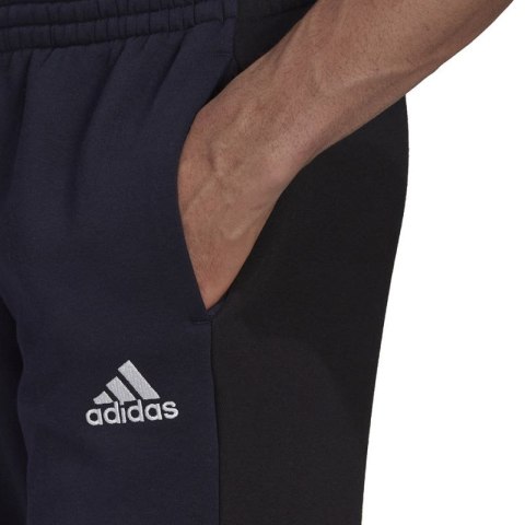 Spodnie adidas Essentials Colorblock Fleece M HK2884 Spodnie adidas Essentials Colorblock Fleece M HK2884