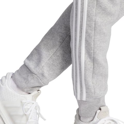 Spodnie adidas Essentials Fleece 3-Stripes Tapered Cuff M IJ6494 Spodnie adidas Essentials Fleece 3-Stripes Tapered Cuff M IJ6494