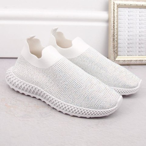 Buty sportowe wsuwane z cyrkoniami D&A W OLI257B białe Buty sportowe wsuwane z cyrkoniami D&A W OLI257B białe
