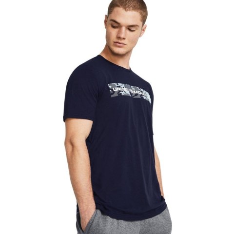 Koszulka Under Armour Camo Chest Stripe M 1376830 410 Koszulka Under Armour Camo Chest Stripe M 1376830 410