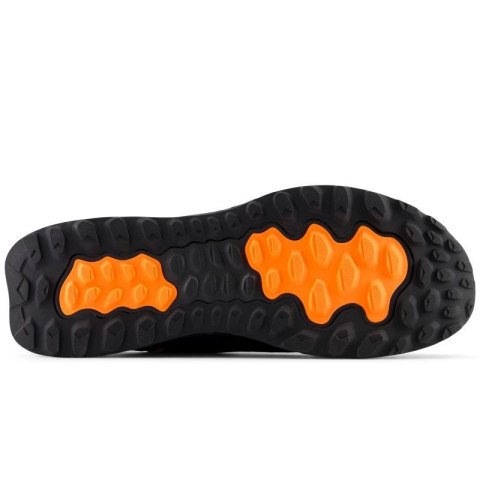 Buty do biegania w terenie New Balance Fresh Foam Garoe buty sportowe czarne (MTGARORB) Buty do biegania w terenie New Balance Fresh Foam Garoe buty sportowe czarne (MTGARORB)