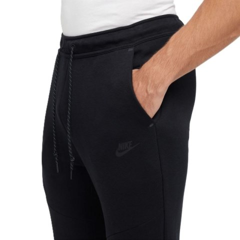 Spodnie Nike Techfit Fleece Jogger M HV0959-010 Spodnie Nike Techfit Fleece Jogger M HV0959-010
