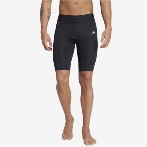 Spodenki adidas TechFit M JP1477 Spodenki adidas TechFit M JP1477