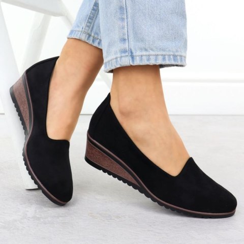 Półbuty na koturnie Potocki W SZ12276 WOL285A