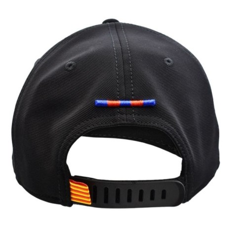 Czapka z daszkiem FC Barcelona bejsbolówka Cap Cross Black FCB 5001GEXNN