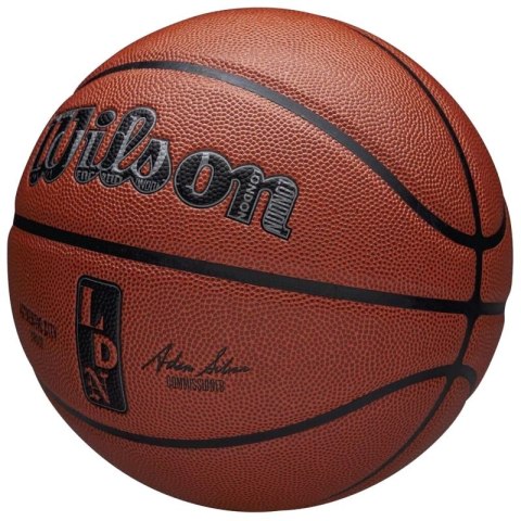Piłka do koszykówki Wilson NBA Authentic City London Ball WZ2016003XB Piłka do koszykówki Wilson NBA Authentic City London Ball WZ2016003XB