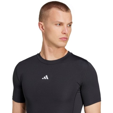 Koszulka adidas Techfit Short Sleeve Tee M JP4674 Koszulka adidas Techfit Short Sleeve Tee M JP4674