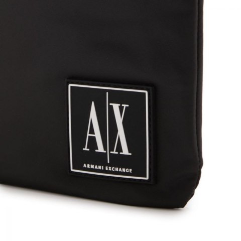 Saszetka Armani Exchange XM000105-AF10336-UC001 Saszetka Armani Exchange XM000105-AF10336-UC001