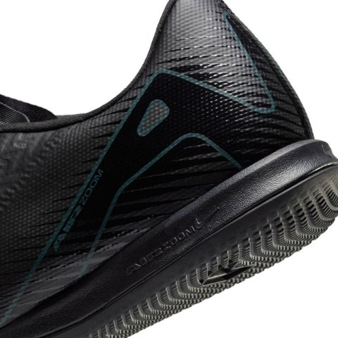 Buty piłkarskie Nike Zoom Mercurial Vapor 16 Academy IC M FQ8434-002