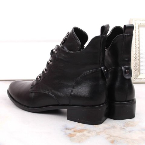 Botki na płaskim obcasie ocieplane Jezzi W JEZ412A czarne