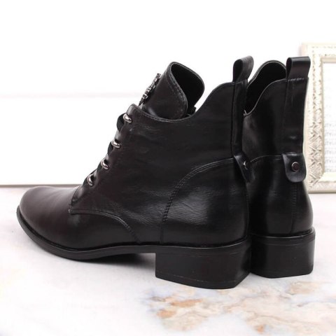 Botki na płaskim obcasie ocieplane Jezzi W JEZ412A czarne