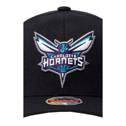 Czapka z daszkiem Mitchell & Ness NBA Charlotte Hornets HHSSINTL102-CHOYYPPPBLCK