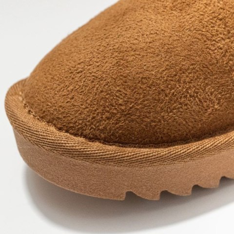 Śniegowce damskie Wrangler Elsa Platform MID buty zimowe ocieplane z futerkiem czarne (20243077.37B)