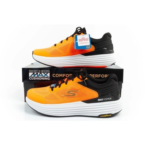 Buty do biegania Skechers Max Cushioning M 220932/ORBK