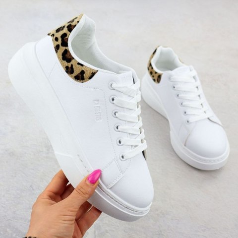 Półbuty sportowe na platformie Big Star W SS274247 INT2165B