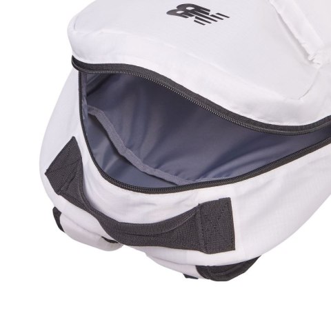 Plecak New Balance Essential Backpack WT LAB51900WT