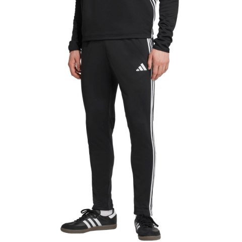 Spodnie adidas Tiro 25 Essentials Winterized M JN9470