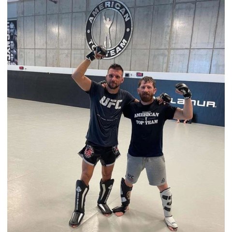 Ochraniacze na piszczele M - Phantom White