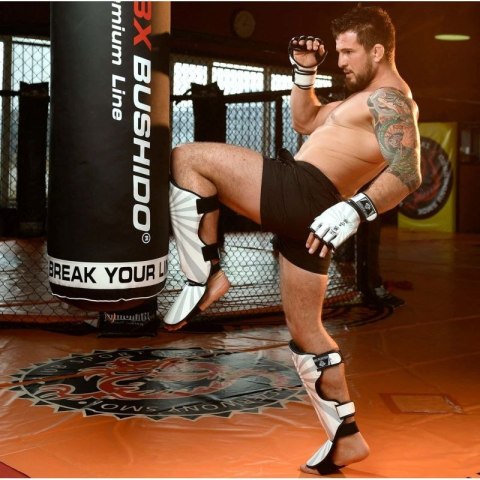 Ochraniacze na piszczele M - Japan