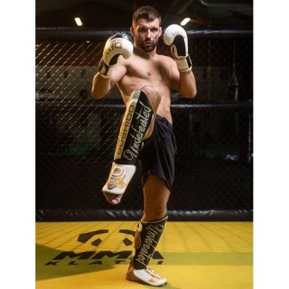 Ochraniacze na piszczele M - Undefeated