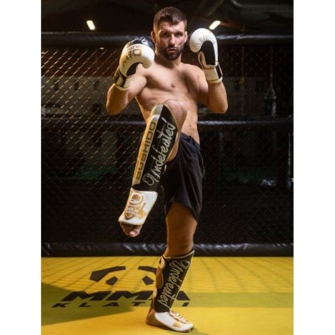 Ochraniacze na piszczele M - Undefeated