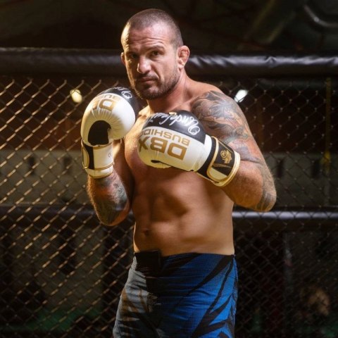 Rękawice bokserskie 8oz - Undefeated - Valor Series