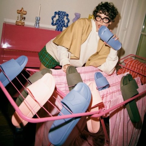 Kubota klapki basenowe basic plain cloud brązowe K25SS-101-002-21-1