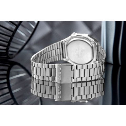 Zegarek Casio A168WA unisex cyfrowy z bransoletą ze stali nierdzewnej, srebrny